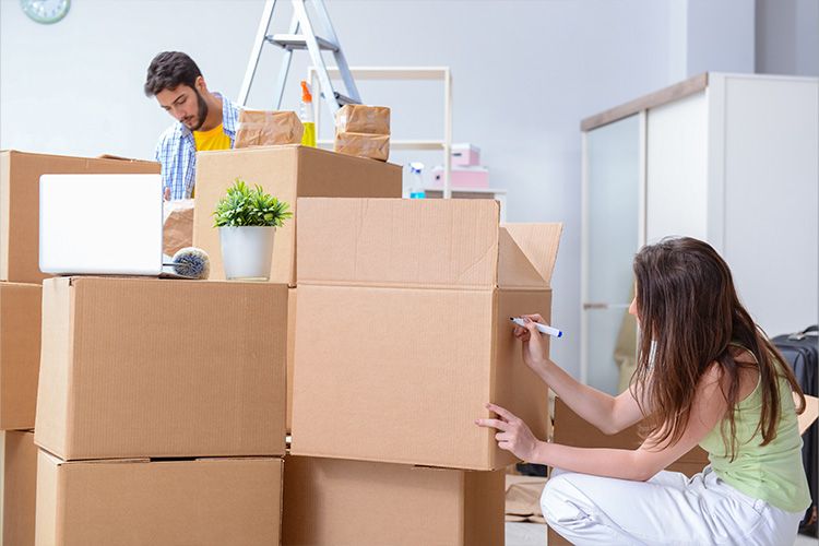 Hiring Movers This Season