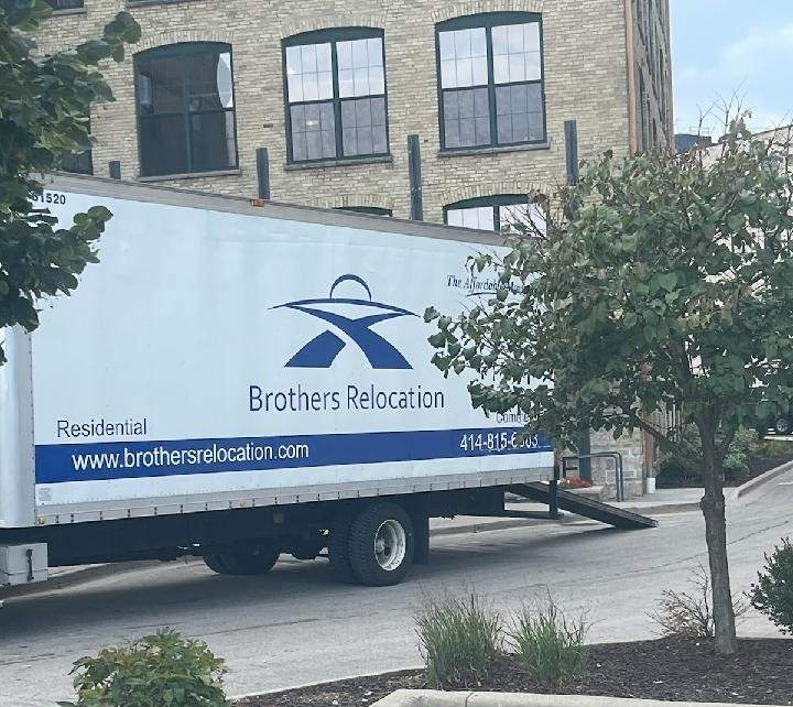 Milwaukee Moving Company Brothers Moving & Storage